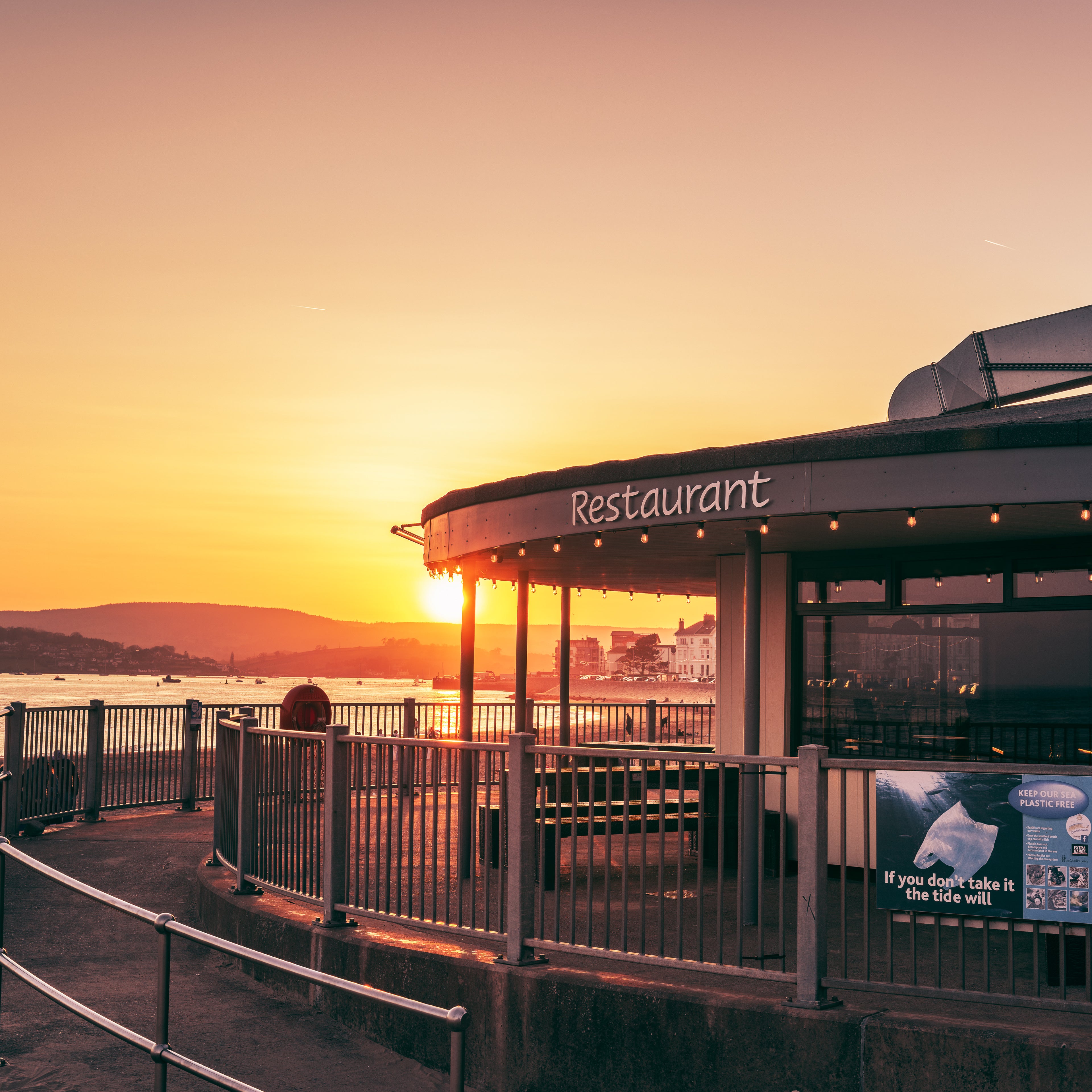 exmouth_seafront_sunset.jpg
